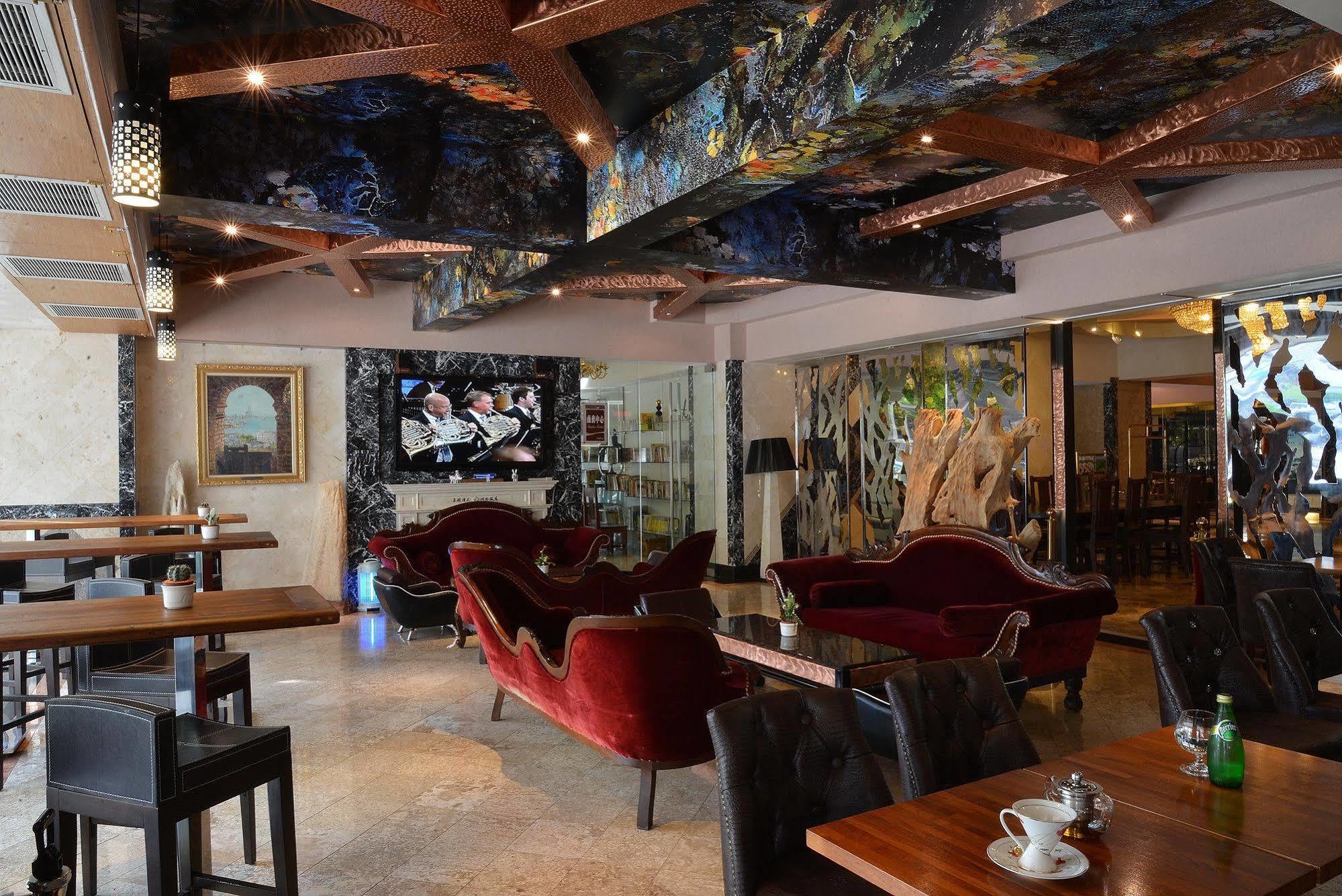 Kingship Hotel Kaohsiung Inter Continental Экстерьер фото